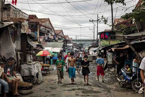 Manila-slums 2013/18 – Lorenzo Moscia