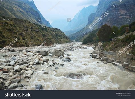 Alaknanda River Flows Between Mountains Badrinath Stock Photo ...