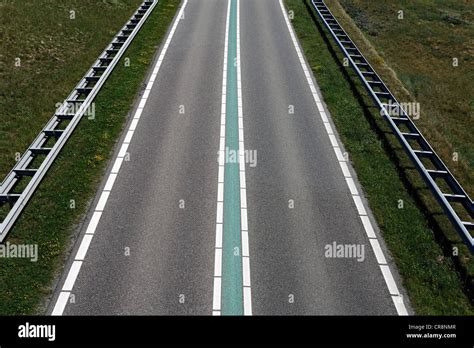 Median Strip High Resolution Stock Photography and Images - Alamy