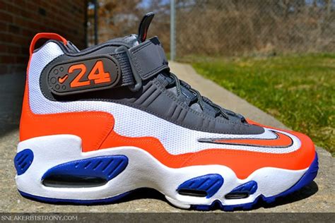 Nike Air Griffey Max 1 "White/Total Crimson-Hyper Blue" | Complex