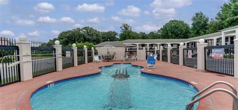 Hotels & Vacation Rentals Near Graceland Memphis Tennessee | Trip101