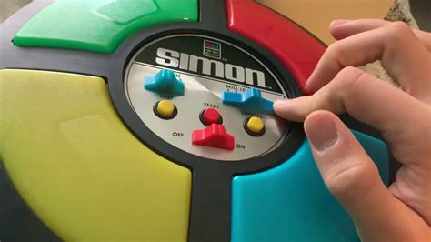 A Review of the 1978 Original Simon Game! - YouTube