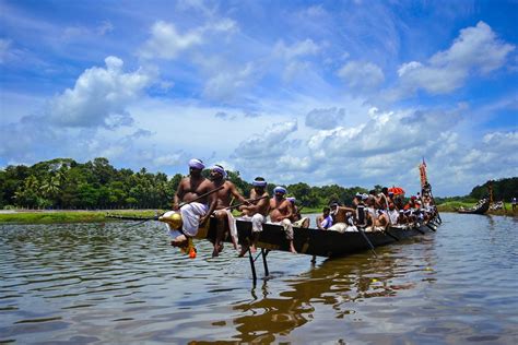 Snake Boat Race | Smithsonian Photo Contest | Smithsonian Magazine