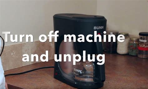 How to Clean Bunn Coffee Maker with Vinegar (Step by Step Guide)