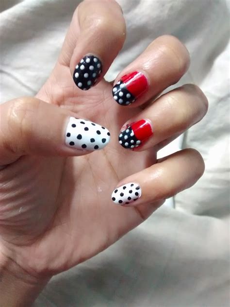 Polka dot nail art