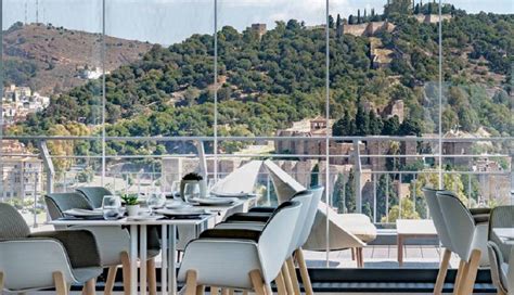 3 Best Rooftop Restaurants in Malaga [2024 UPDATE]