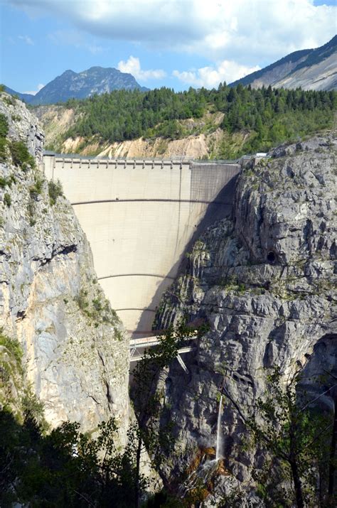 vajont dam