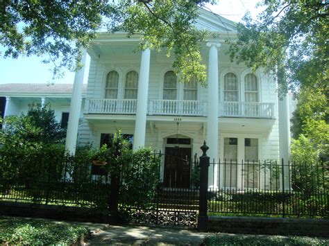 Private Summers' Journal: Amazing Antebellum Homes