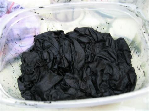 Dyeing Black Silk Dyeing, Yarn Dyeing, Black Fabric, Fabric Color, Ceramic Fiber, Neat Tricks ...