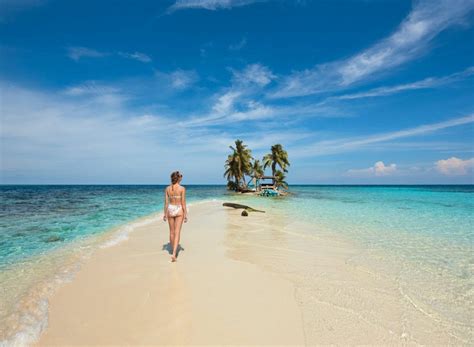 Belize Off-shore Adventures from Placencia in November, What to Expect!