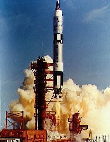 Space Rocket History #61 – Gemini IV with James McDivitt and Edward ...