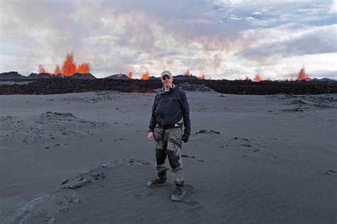 Dramatic landscape shaped by Iceland's devastating eruption | New Scientist