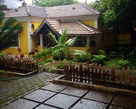 Traditional Kerala Home Garden Design - emsekflol.com