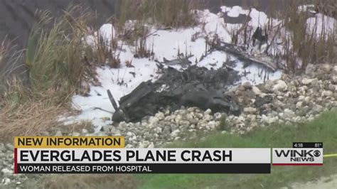 2 injured in small plane crash in Everglades