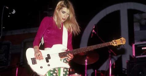 Famous Female Bassists | List of Top Female Bassists