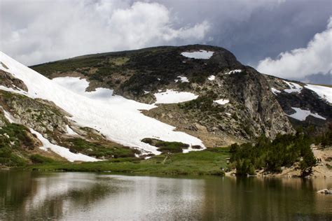 Playing in the Snow at St. Mary’s Glacier – GoMorsel