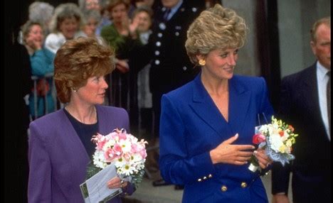 A Diana letter in which she says she tried to marry off her sister to Charles is sold at auction ...