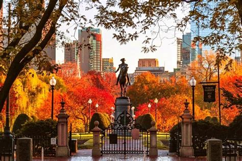 8 Places In And Around Boston To See The Fall Foliage