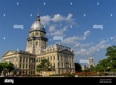 Illinois state capitol building hi-res stock photography and images - Alamy