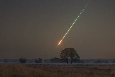 Huge meteor strike lights up sky across Europe: 10 best videos