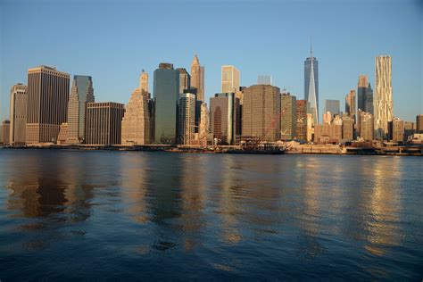 21-3 New York Financial District Skyline After Sunrise From Brooklyn Heights