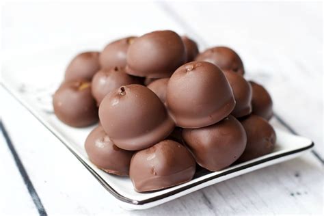 Chocolate Peanut Butter Balls - Loving It Vegan