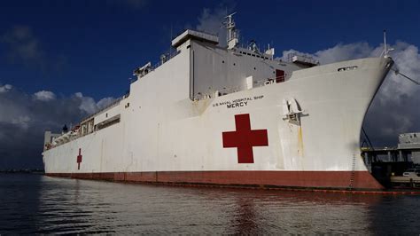 USNS Mercy, One of the Two Largest Hospital Ships the World (OC) : r/pics