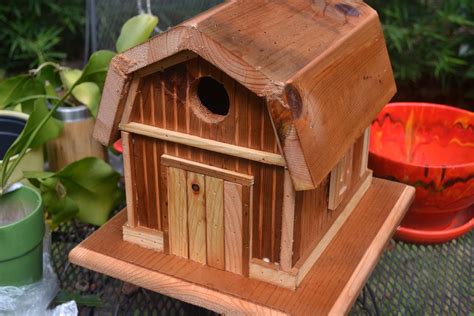 BEAUTIFUL Rustic Wood Barn Birdhouse - Etsy