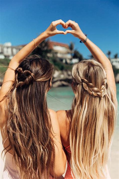 25+ Cute & Easy To Do Beach Hairstyles Trending In 2023