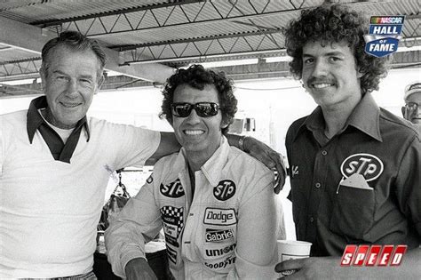 richard petty family photos | ... Richard Petty pose with the third generation of the Petty ...