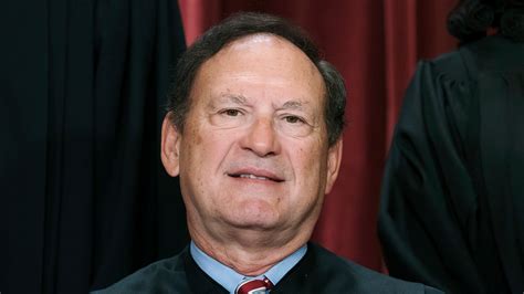 Sitting federal judge hits Justice Alito for eroding 'trust,' taking ...