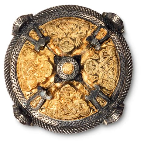 See more Viking jewellery images | History lessons | DK Find Out!