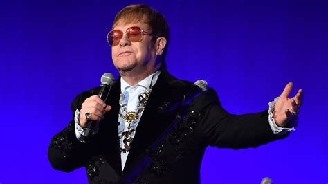 Elton John set to perform in Atlanta after postponing ‘Farewell’ tour due to illness | 11alive.com