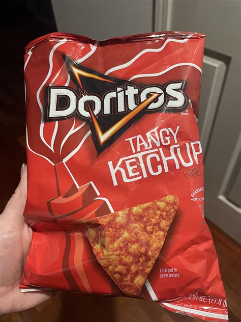 I found a ketchup flavored Doritos : r/mildlyinteresting