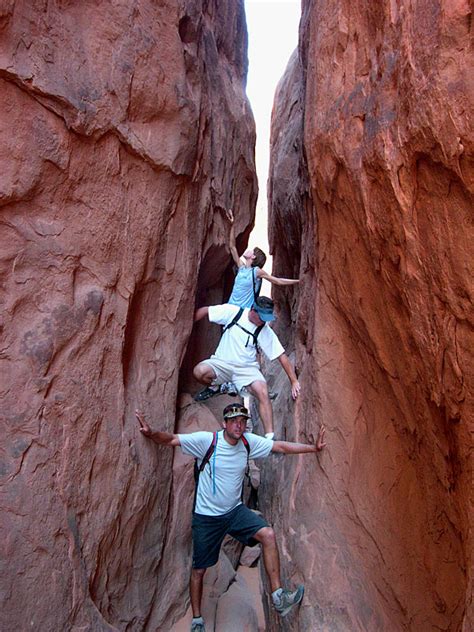 Guided Hiking Tours In The Moab Desert | Moab Cliffs & Canyon Adventure Tours