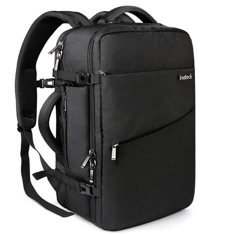 17 Best Travel Laptop Bags (2023 MASSIVE Review)