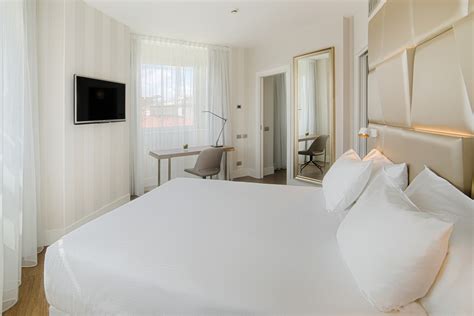 Hotel NH Collection Roma Centro: 4* Hotel in Downtown Rome