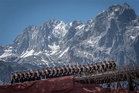 Jade Dragon Snow Mountain · Sine Termino · Adventure Travel Photo Blog