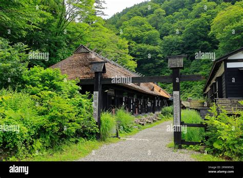 Nyuto Onsenkyo Tsurunoyu Onsen Stock Photo - Alamy