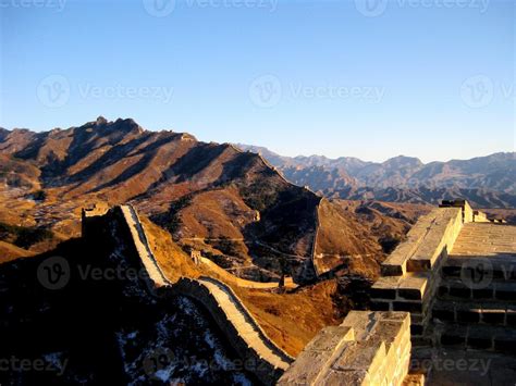 Great Wall of China in Winter 1220115 Stock Photo at Vecteezy