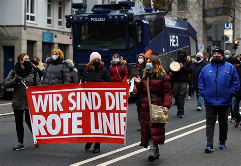 Opposing COVID-19 protests, record weekly infections hit Germany ...