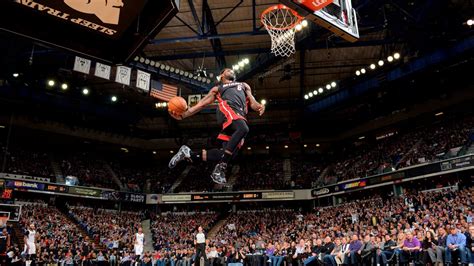 Lebron James Dunking Wallpaper (63+ pictures) - WallpaperSet