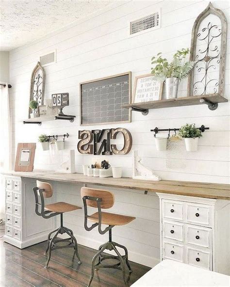 99+ Awesome Farmhouse Home Office Ideas Workspace | Farmhouse office ...