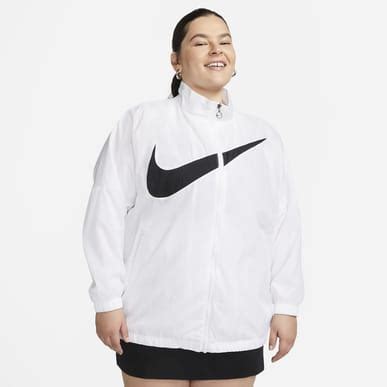 What is Plus-Size, Exactly? Here’s How Nike Is Redefining Its Approach to Women’s Plus-Size ...