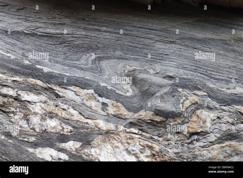 Syncline anticline hi-res stock photography and images - Alamy