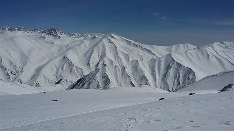 Explore Gulmarg with The Khyber Hotels: A Gulmarg Travel Guide