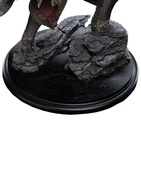 The Lord of the Rings Statue 1/6 Elendil statue - Weta - Twilight-Zone.nl