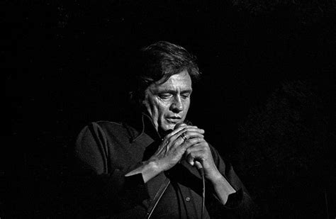 Biography of Johnny Cash - Biography Archive