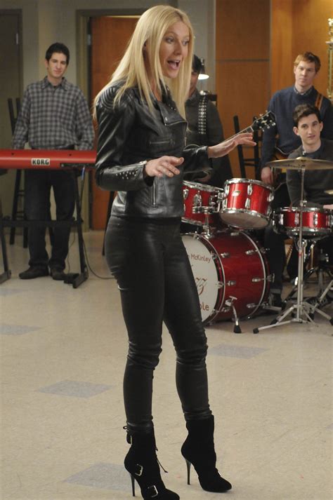 i loved Gwyneth Paltrow's leather look on glee | Fashion and Jewelery | Pinterest | Glee ...