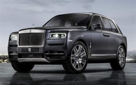 Rolls Royce Cullinan: fotos e especificações oficiais - SUV